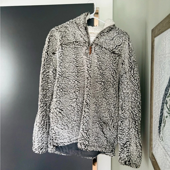 Thread & Supply gray fleece pullover - Picture 5 of 6